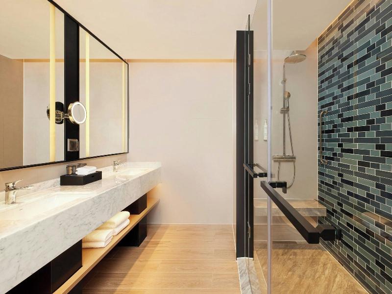 Fairfield by Marriott Haikou Meilan image