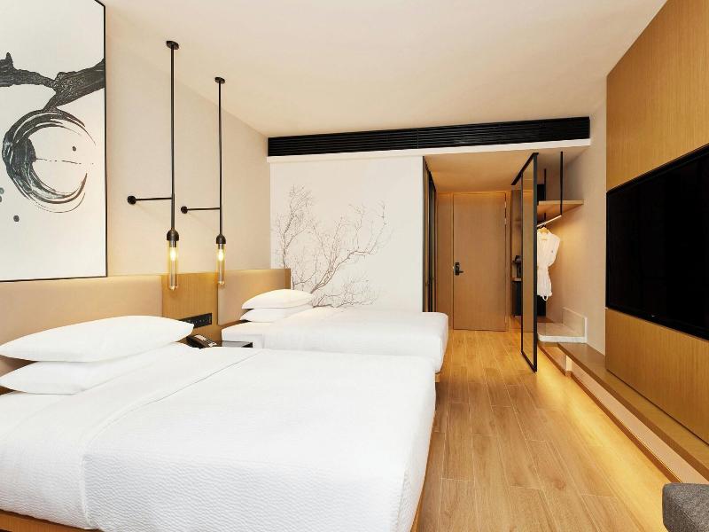 Fairfield by Marriott Haikou Meilan image