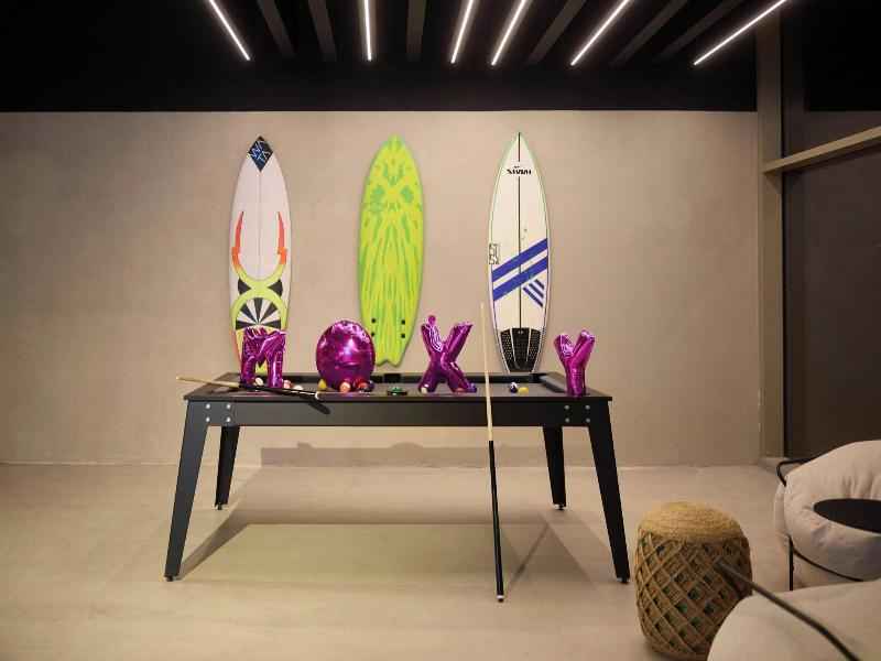 Moxy Nice image