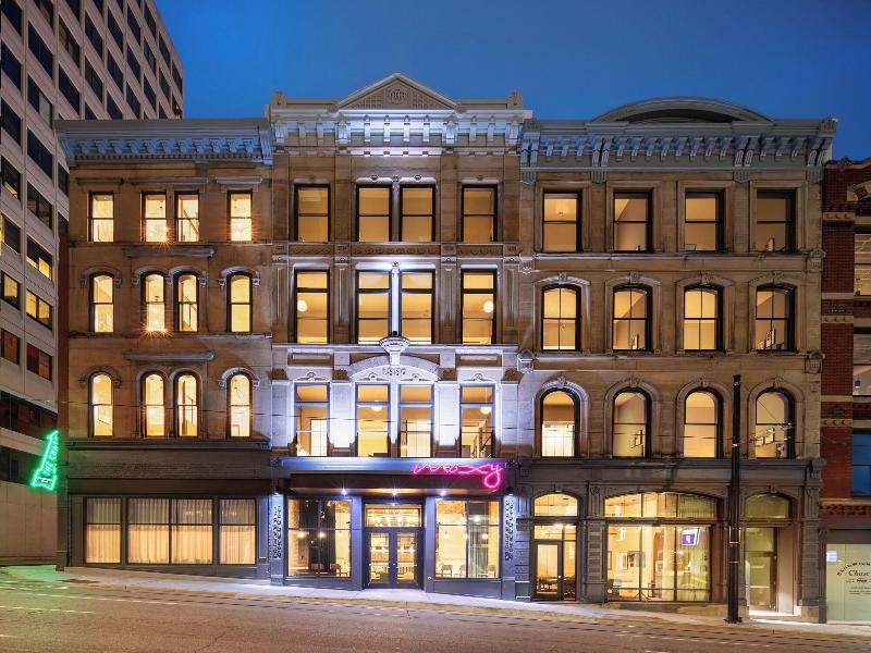 Moxy Cincinnati Downtown image