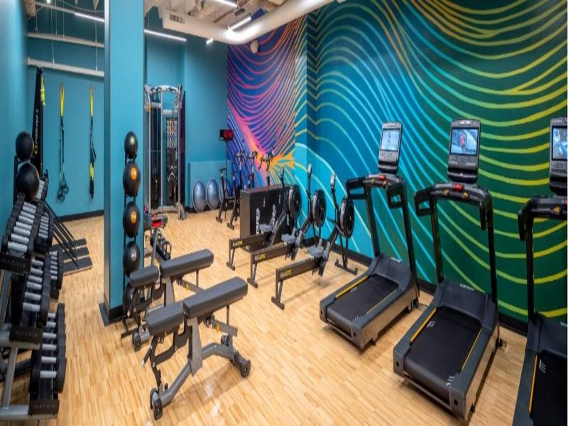 Moxy Cincinnati Downtown image