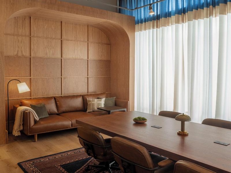 Moxy Cincinnati Downtown image