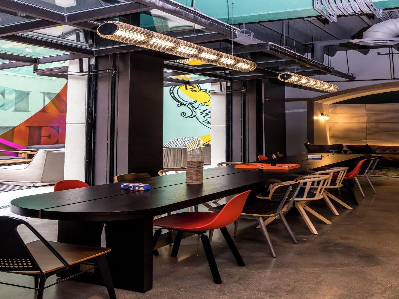 Moxy Cincinnati Downtown image