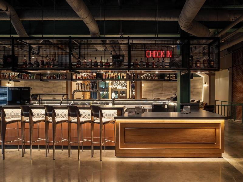 Moxy Cincinnati Downtown image