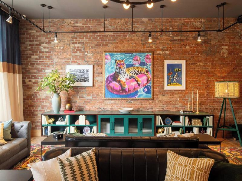 Moxy Cincinnati Downtown image