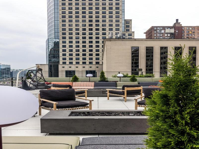 Moxy Cincinnati Downtown image
