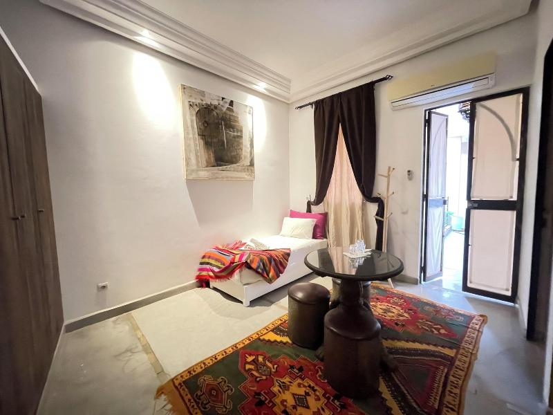 Riad Samarine image
