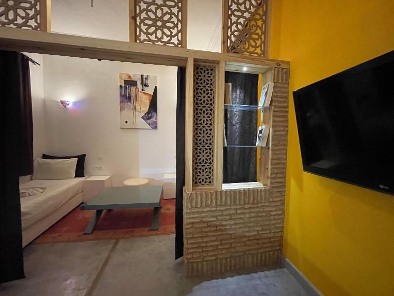 Riad Samarine image