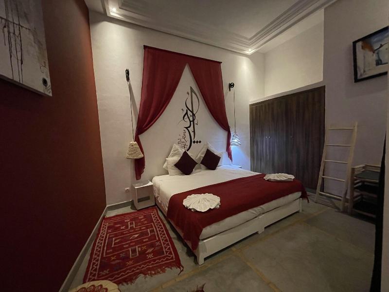 Riad Samarine image