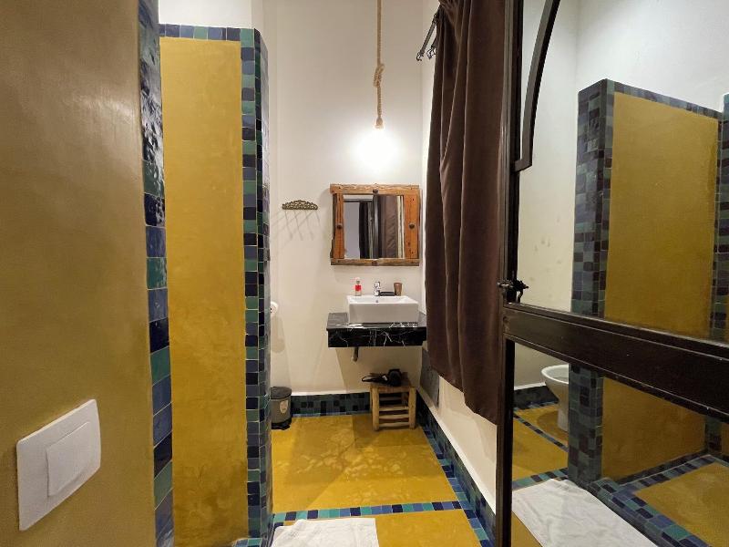 Riad Samarine image