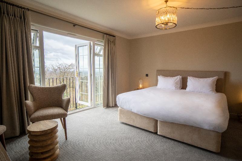 Cottage In The Wood Hotel image