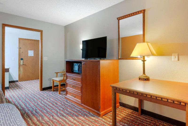 Econo Lodge Lakeside image