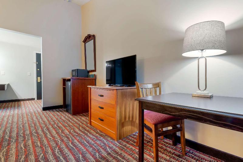 Econo Lodge Lakeside image