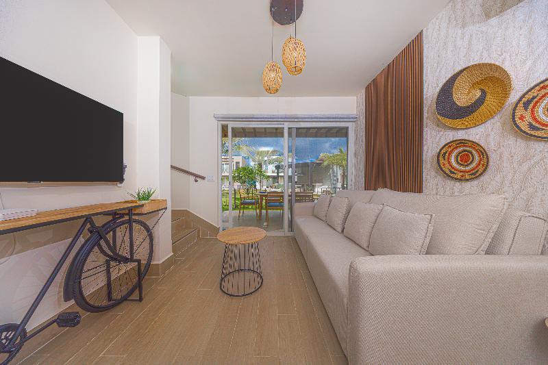 Playa Caracol Rentals image