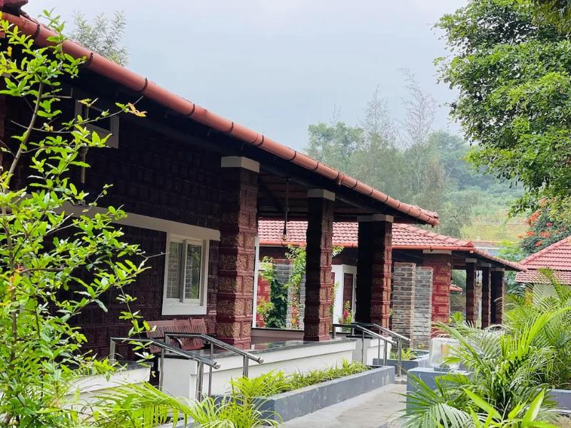 Aara Jungle Resort image