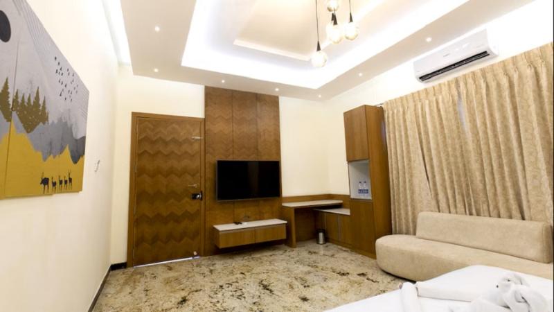 Aara Jungle Resort image