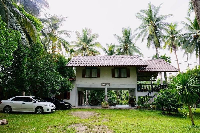 Baan Nai Bang By Zuzu