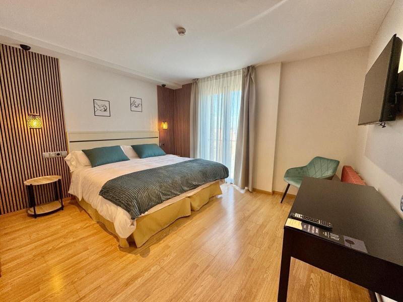 Hotel Diró image