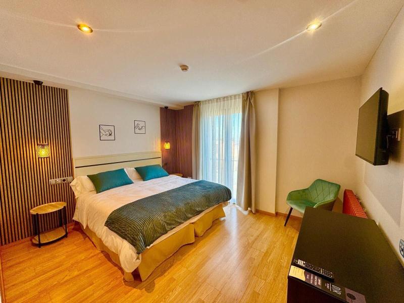 Hotel Diró image