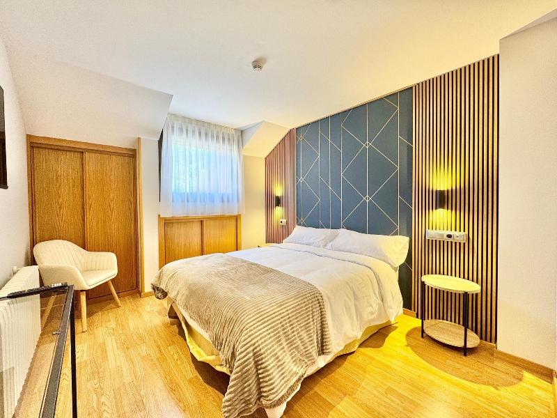 Hotel Diró image