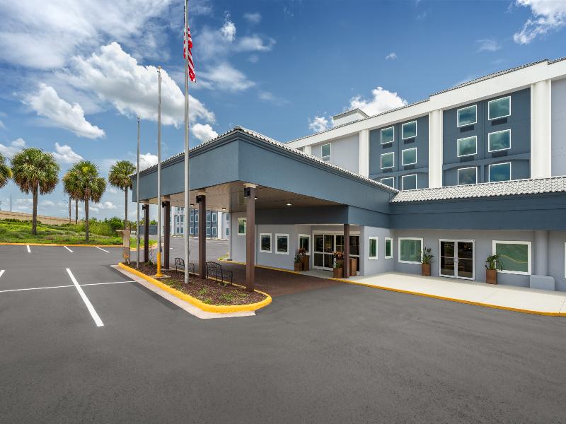 Candlewood Suites Orlando North Winter Park image