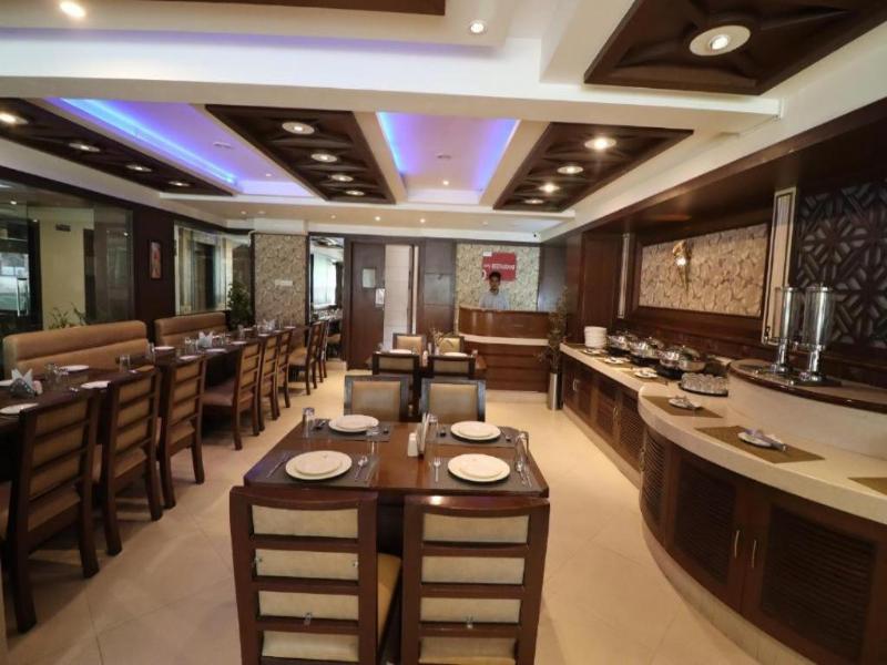 Crestmont Ashapurna Hotel Jaipur image