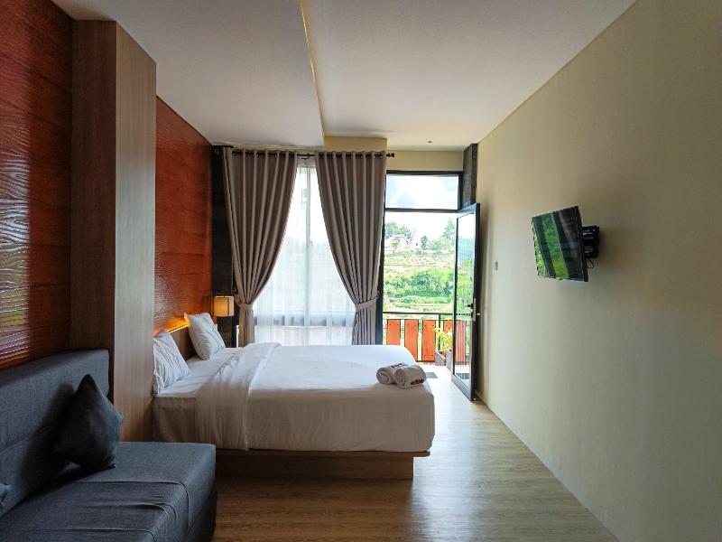 Mamifokobo Hotel & Glamping By Zuzu image