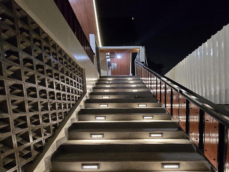 Mamifokobo Hotel & Glamping By Zuzu image