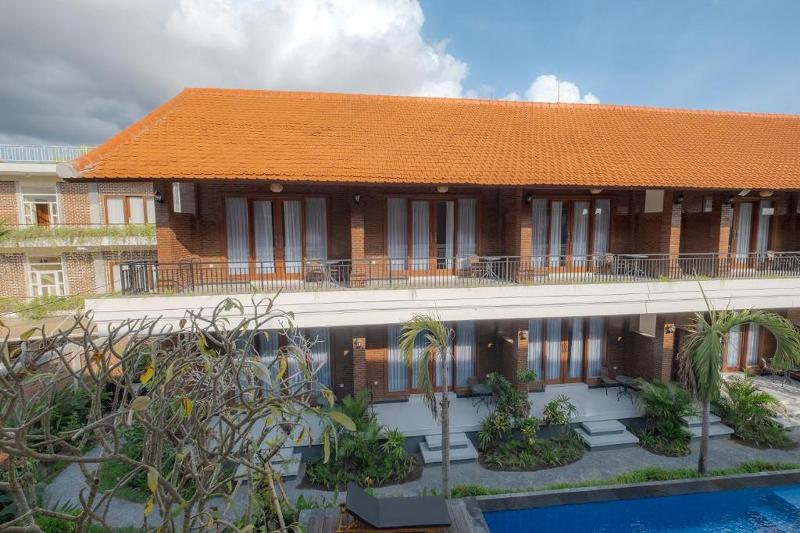 Bali Bata Canggu Guesthouse By Zuzu image