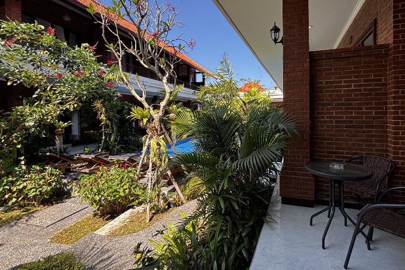 Bali Bata Canggu Guesthouse By Zuzu image