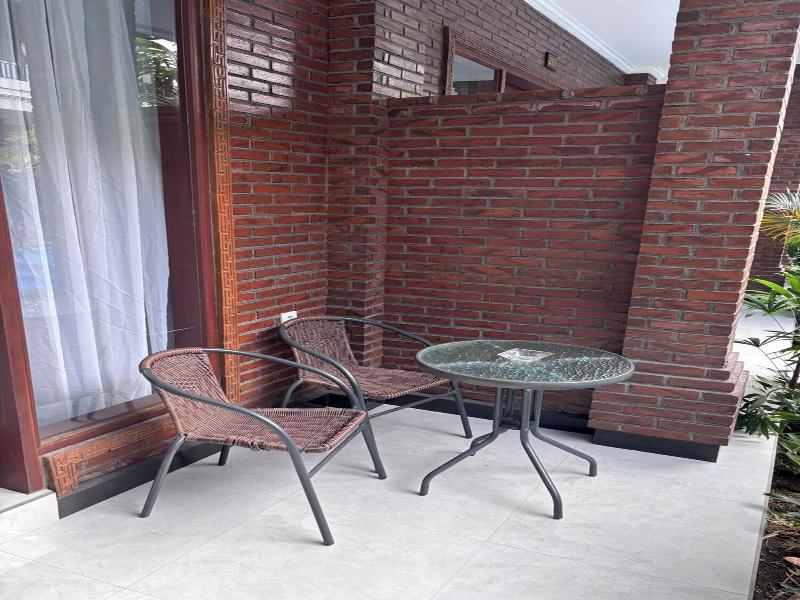 Bali Bata Canggu Guesthouse By Zuzu image