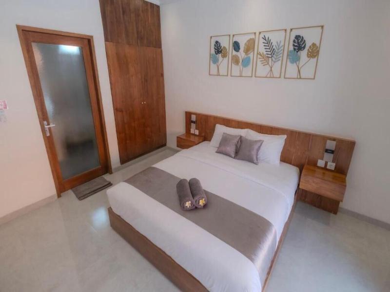 Bali Bata Canggu Guesthouse By Zuzu image