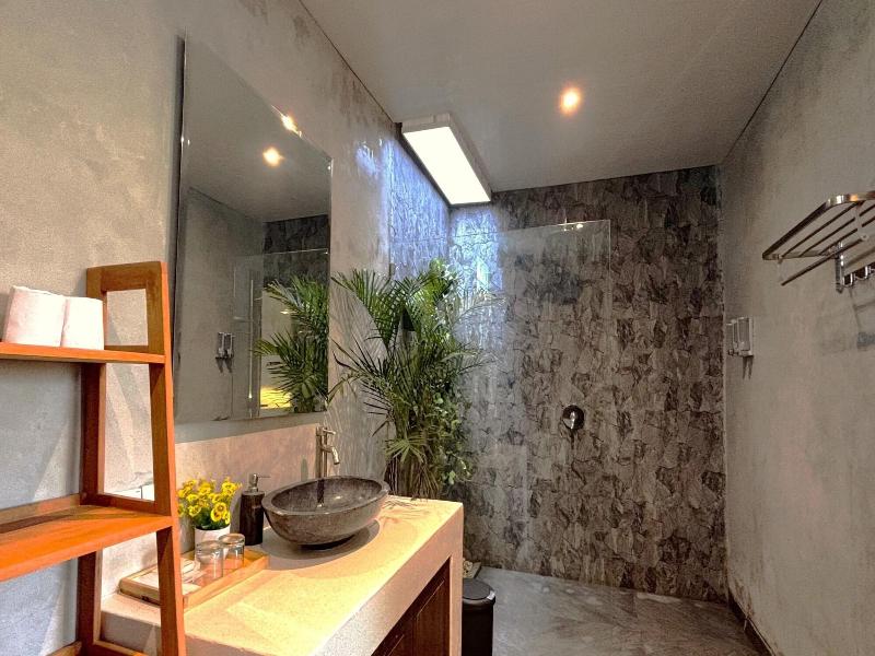Bali Bata Canggu Guesthouse By Zuzu image