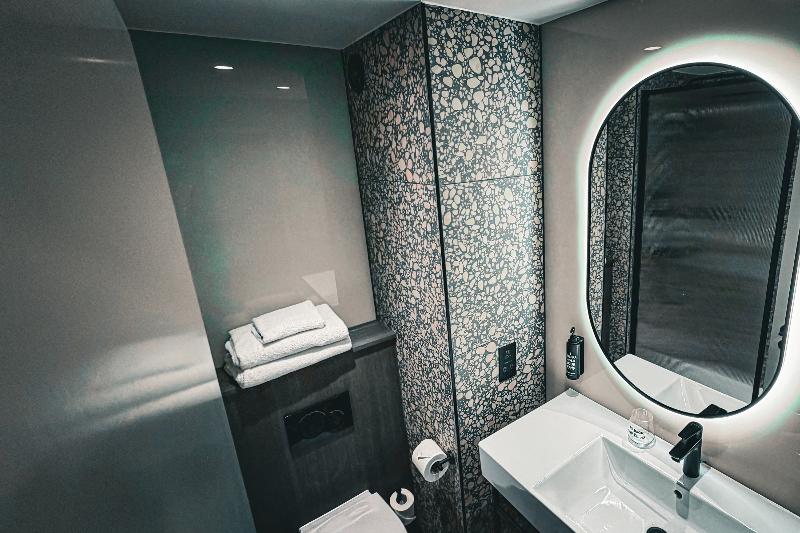 Village Hotel Reading image