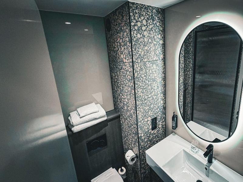 Village Hotel Reading image