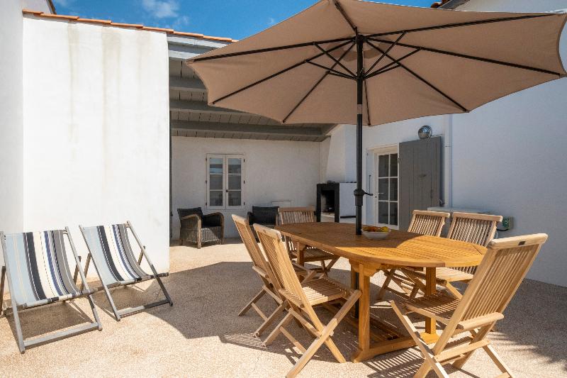 Les Minutias Village