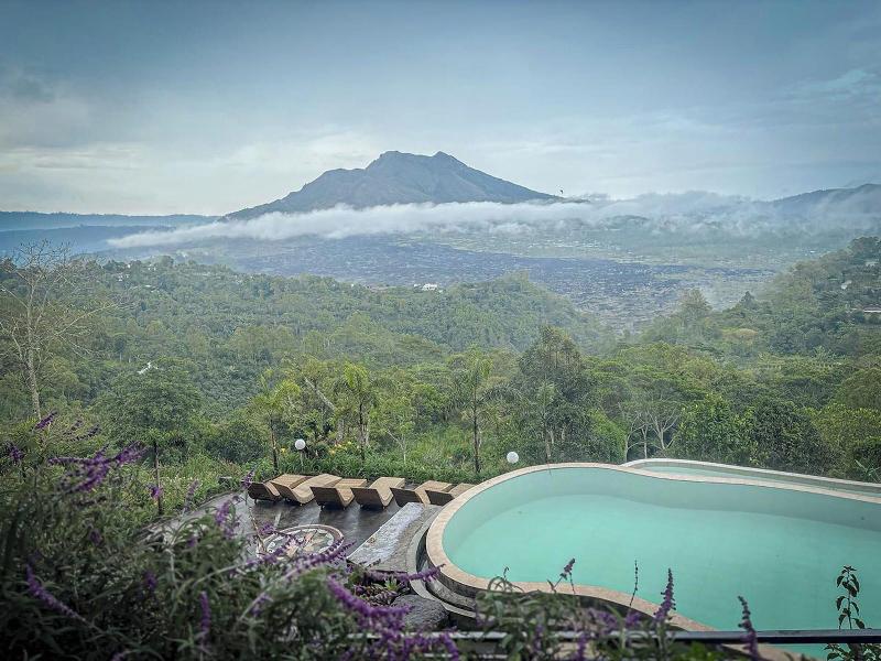 Caldera Hotel & Restaurant By Zuzu image