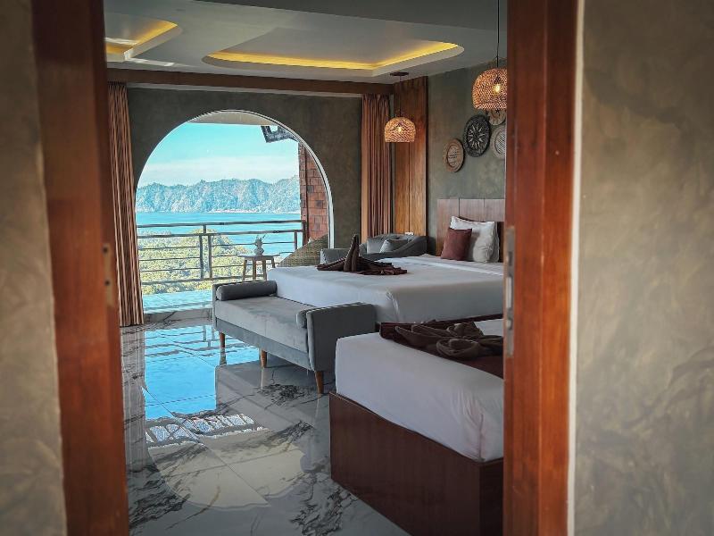 Caldera Hotel & Restaurant By Zuzu image
