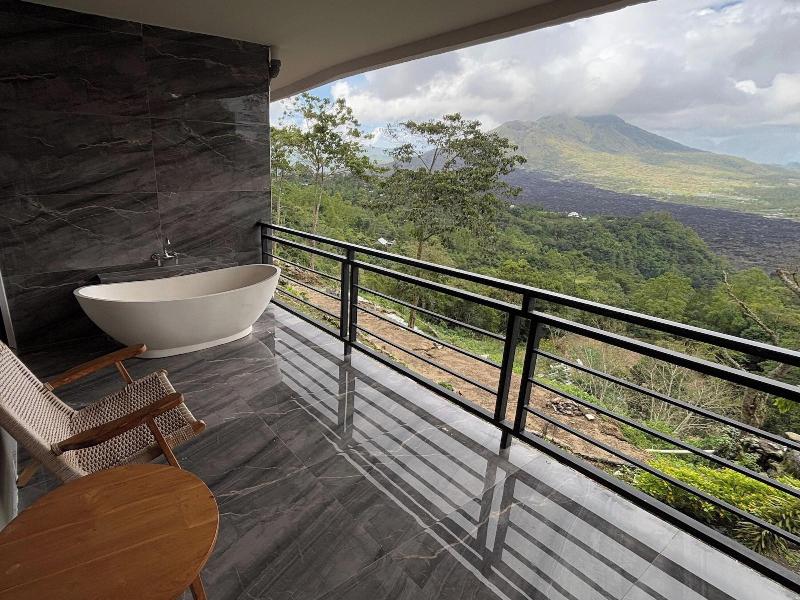 Caldera Hotel & Restaurant By Zuzu image
