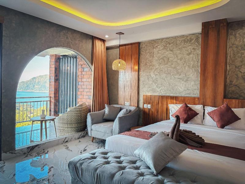 Caldera Hotel & Restaurant By Zuzu image