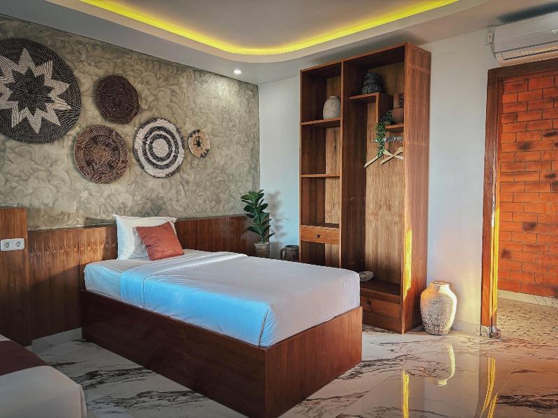 Caldera Hotel & Restaurant By Zuzu image