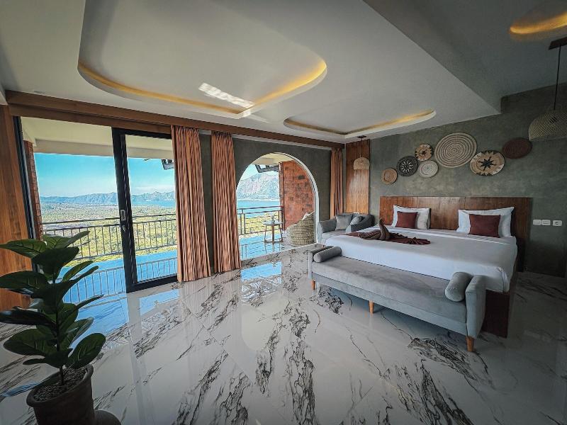 Caldera Hotel & Restaurant By Zuzu image