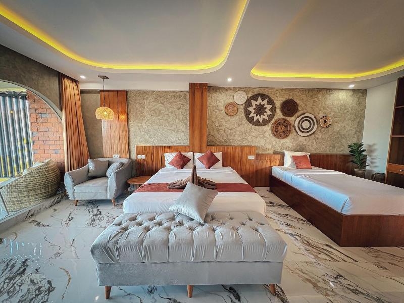 Caldera Hotel & Restaurant By Zuzu image