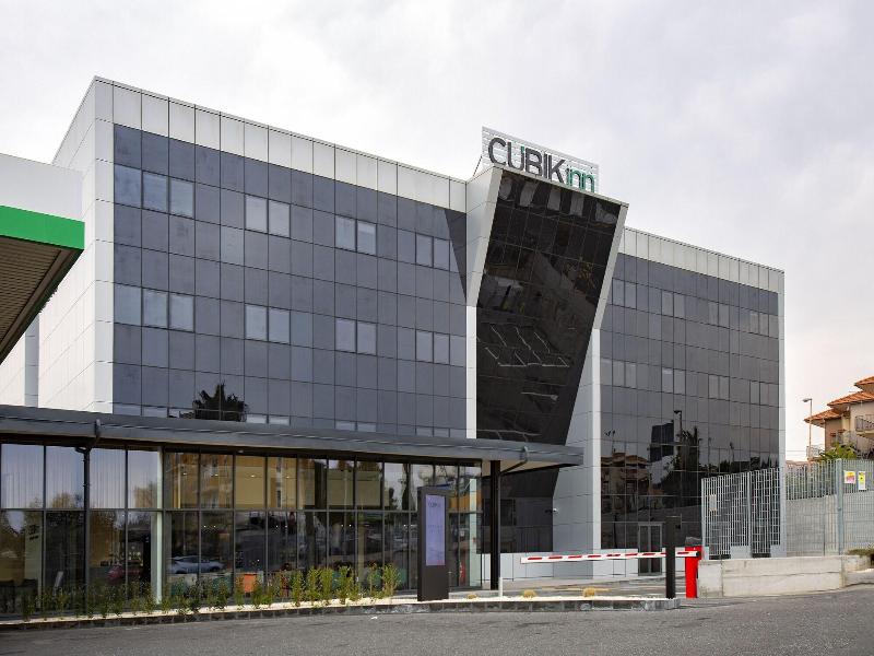 Cubik Inn image