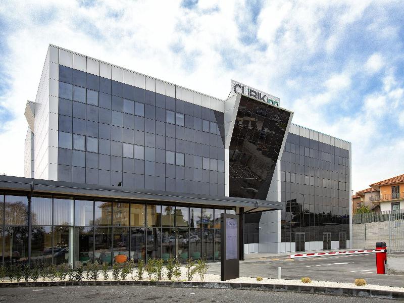 Cubik Inn image