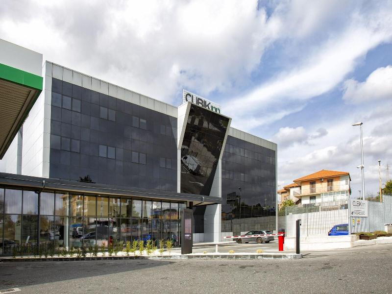 Cubik Inn image