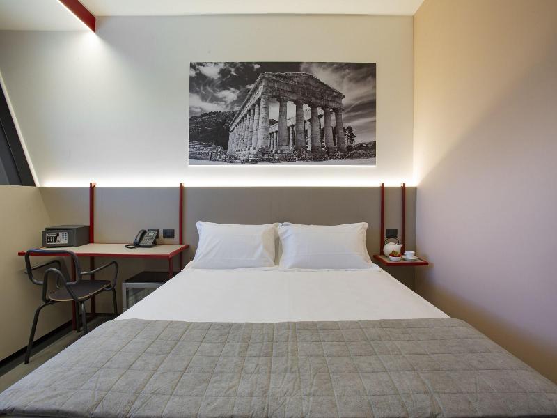 Cubik Inn image
