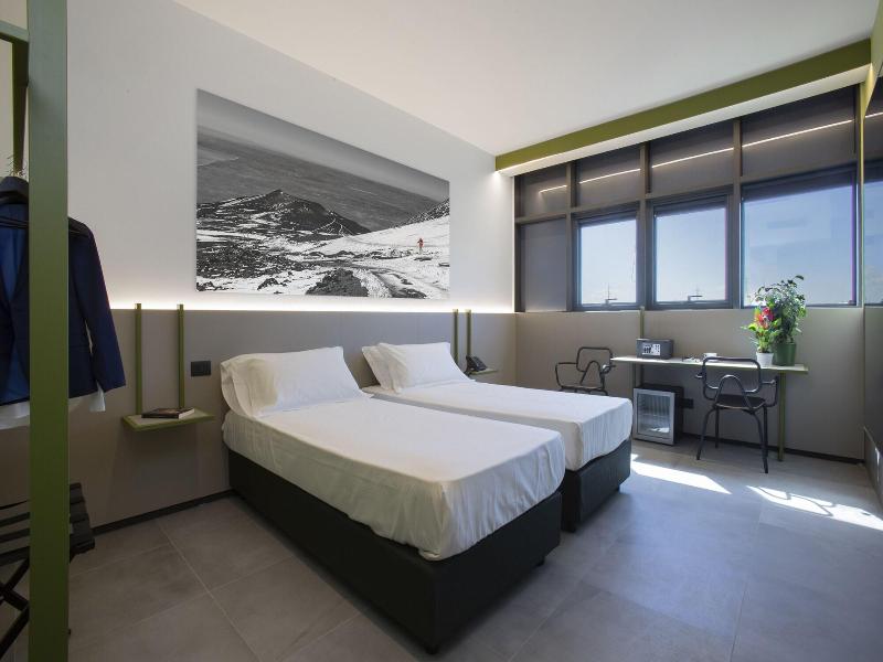 Cubik Inn image