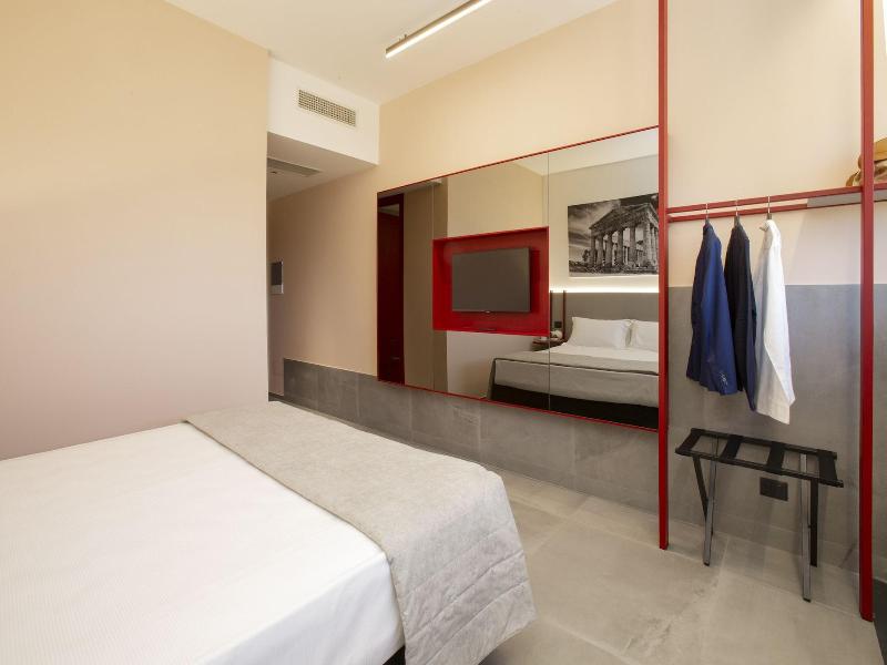 Cubik Inn image
