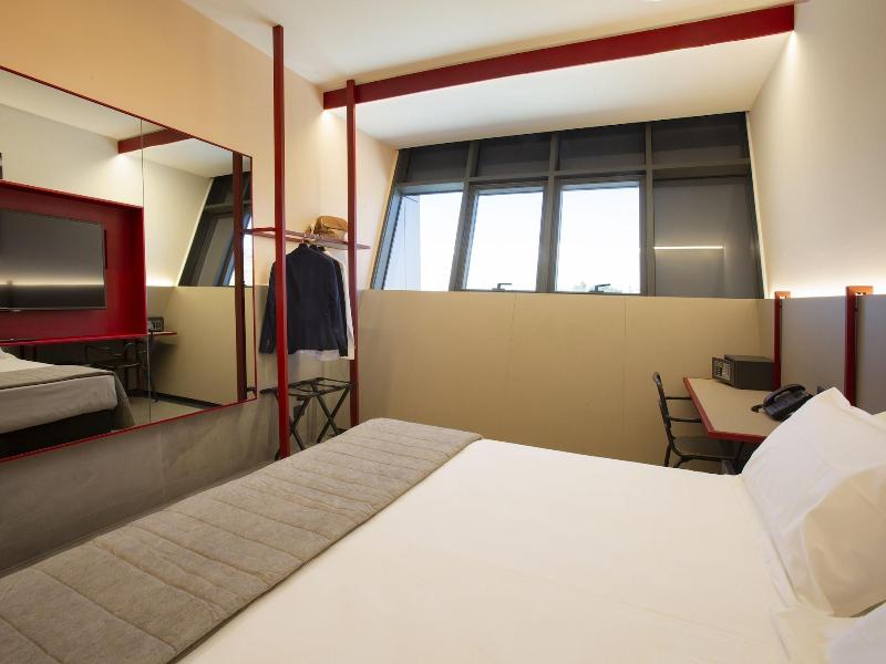 Cubik Inn image